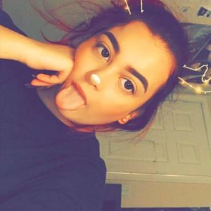 Meet your Posher, Arielle